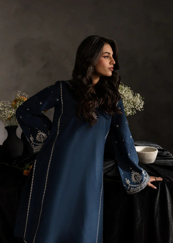 LAAM - 2 PIECE UNSTICED IN DHANAK seq emb